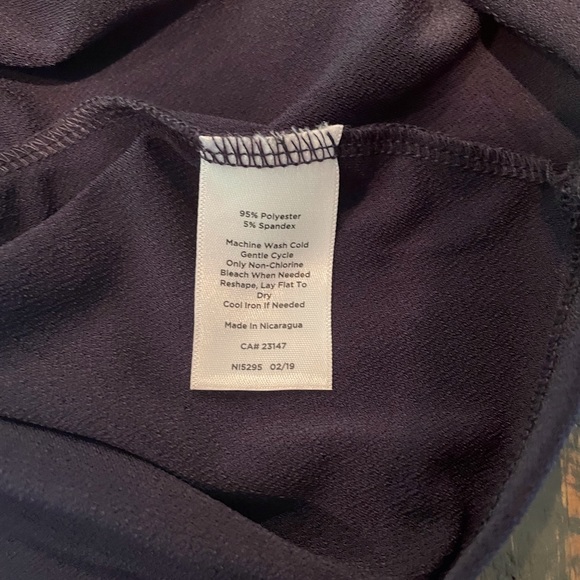 Sleeveless Navy Blouse NWT Size:Small - Picture 5 of 6